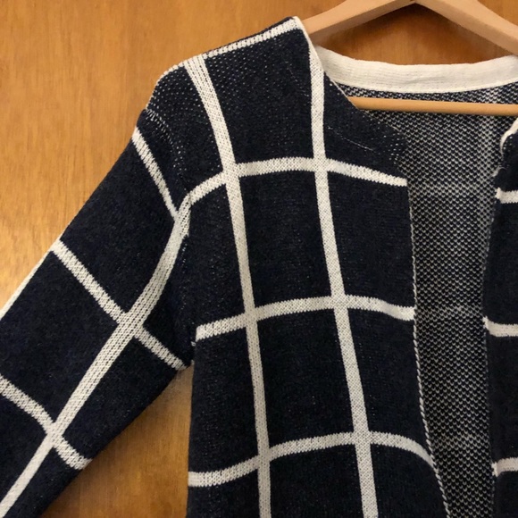 NWOT Navy Panel Sweater Jacket - one size - Picture 2 of 3